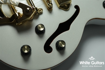 Wildkat Bigbsy - Pearl White